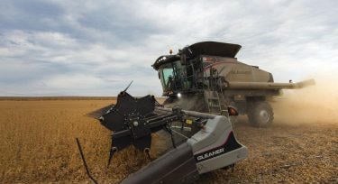 Ellenszélben nőtt az AGCO féléves árbevétele