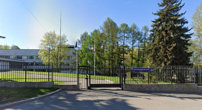 Mit jelent az, amikor Oroszország kemény diplomáciai választ ígér a kiutasításokra?