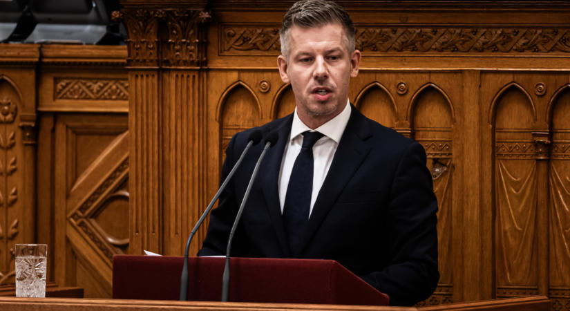 Magyar Péter Gyurcsány Ferenccel és Gulyás Gergellyel kezdte a beszédét - Az Országgyűlés ülése