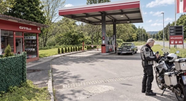 Fordult a kocka, eljárás indult az osztrák benzinkutas bírságok kapcsán!