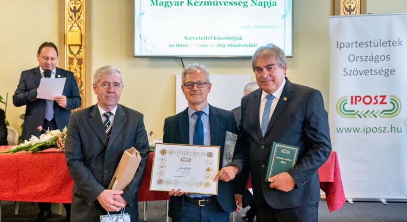 Az IPOSZ Sajtódíjával ismerték el kollégánk munkáját