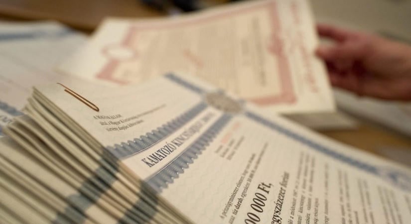 Reagált a Pénzügyminisztérium az állampapírok adómentessége miatt indított kötelezettségszegési eljárásra