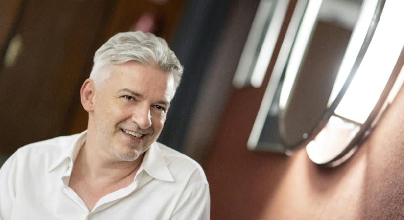 Vasárnapi húsleves és Dózsa György mártírsága – Alföldi Róbert könyvben mondja el, mit szeret a hazájában