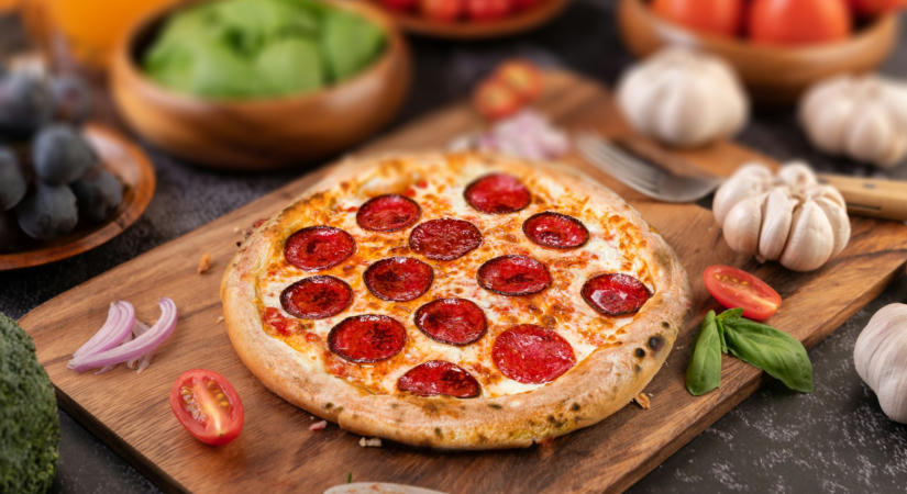 33 forintba kerül és 10-szer finomabb lesz tőle a gyorsfagyasztott pizzánk!