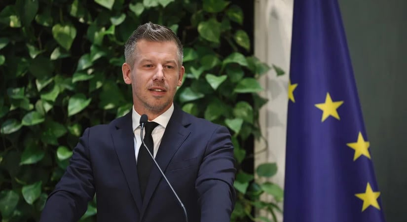 Januártól jön a vagyonadó, Magyar Péter a tervezettnél nagyobb szigort ígért