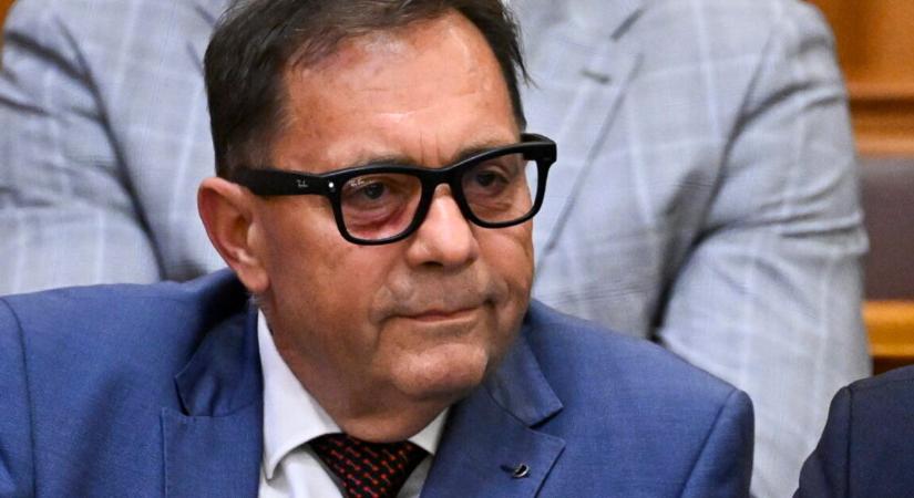 Kiderült, mennyibe kerülhet valójában Pócs János kamerás szemüvege