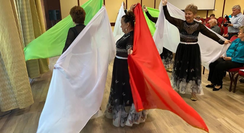 Nem a kor számít, hanem az, hogyan élünk - nyugdíjasok kulturális seregszemléje Sopronban