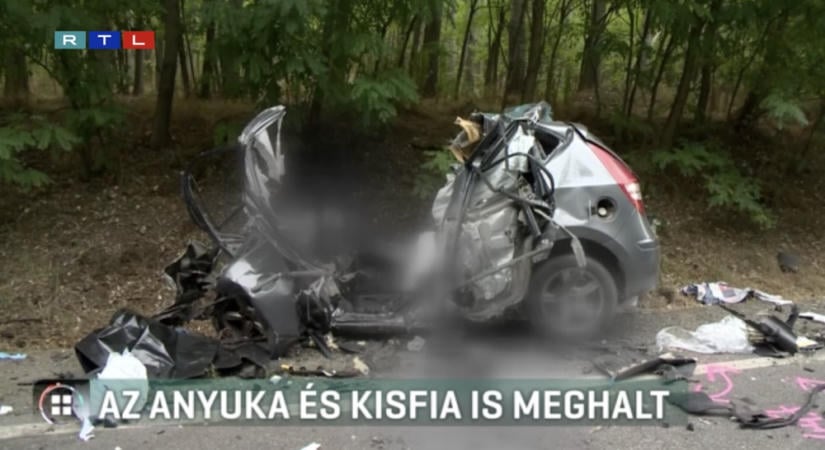 Tragédia Mendénél: az apa a helyszínen, felesége és 3 éves kisfia a kórházban halt meg