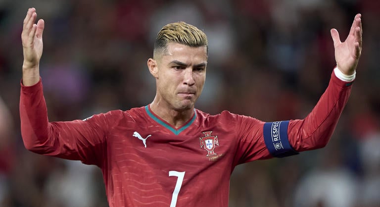 Kihagyott ziccer négy méterről, elvett gól, hiszti és korai csere – Ronaldo mélyponton a válogatottban