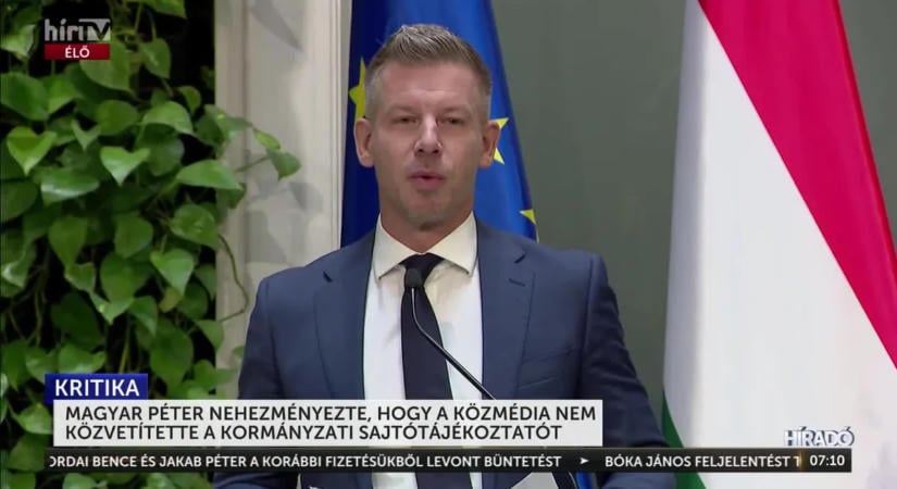 Magyar Péter ismét kritizálta a sajtót, ezúttal a közmédia élő közvetítését hiányolta
