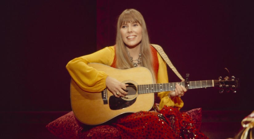 Joni Mitchell amerikai állampolgár lett, régóta vágyott jogot tudhat magáénak