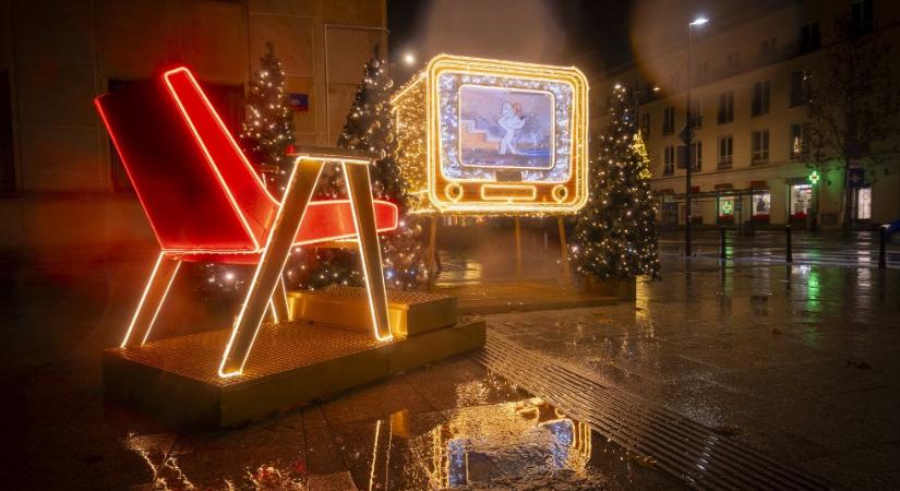 Háborognak a lengyel médiatanács tagjai