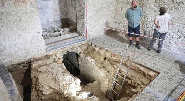 Ismeretlen kriptát és freskókat találtak a keszthelyi Szent Miklós-kápolnában