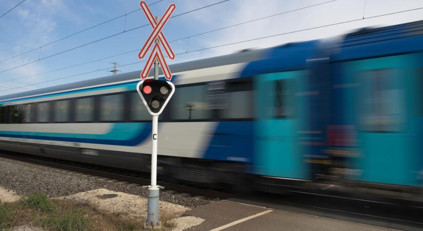 Figyelem, fontos változást jelentett be a MÁV: előzetes regisztráció kell az egyik jegytípushoz a jövőben