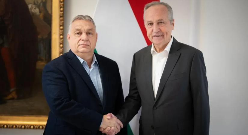 Kontrát Károly két nappal a Fidesz-jelöltek bemutatása előtt közölte, hogy mégsem indul