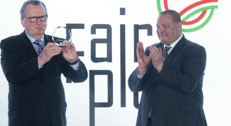 Megvan a törvényjavaslat, ami kizárná a politikusokat a sportvezetői pozíciókból
