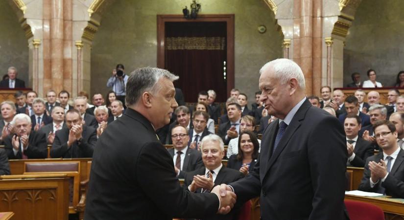 Harrach Péter letörölte a születésnapi köszöntőt, mert „Orbán Viktor nem szereti, ha őt így favorizálják”