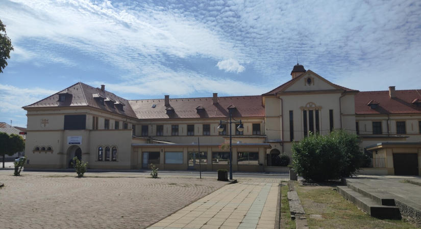 A vízmű szerint a régi vezetékek és a gyakori javítások okozzák a tornaljai víz elszíneződését