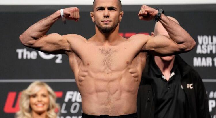 Egy 33 MMA mérkőzés óta veretlen bunyós is ketrecbe lép a ma esti UFC 286-on