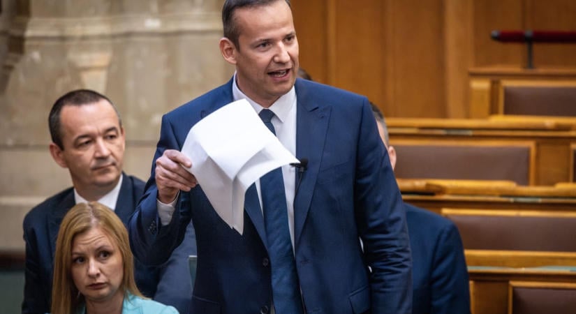 Toroczkai László bizottsága beidézi Rogán Antalt