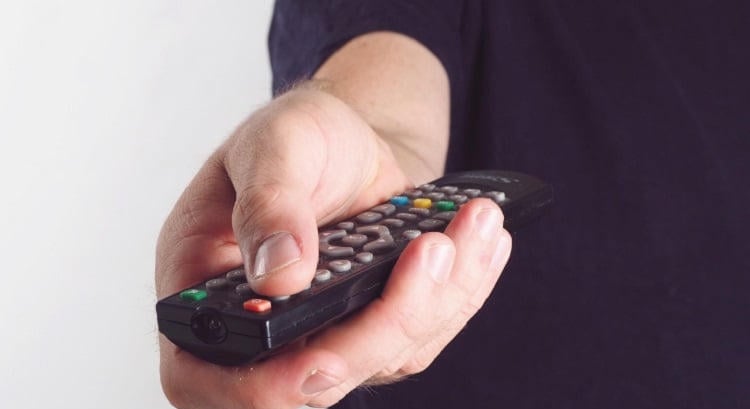 A One fizetős földfelszíni tévéjének vége – kapósabbak az online lehetőségek?