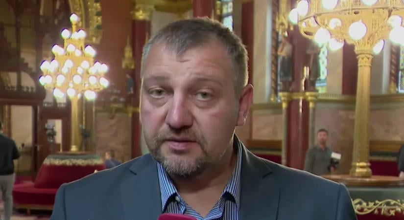 Felfüggesztették Kocsis Máté, Pócs János és Panyi Miklós mentelmi jogát