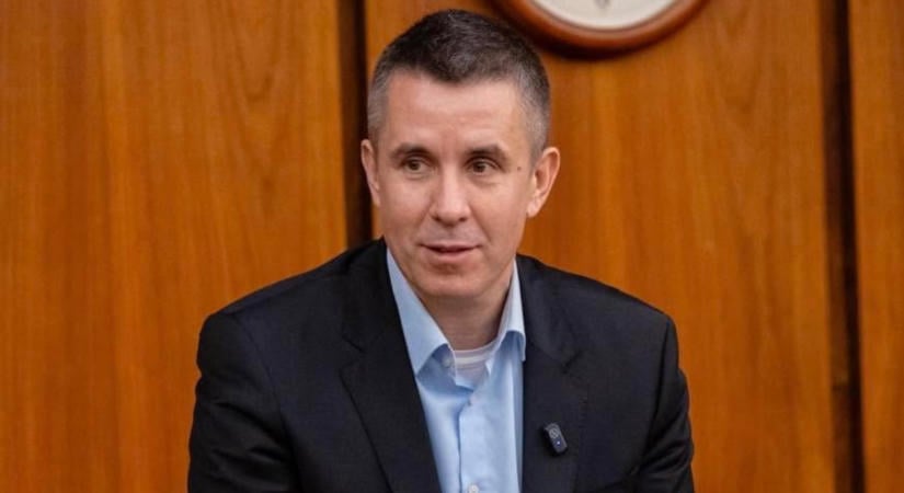 Czeglédy Csaba: 300 család maradhat tüzelő nélkül egy Rogánékról maradt szabály miatt