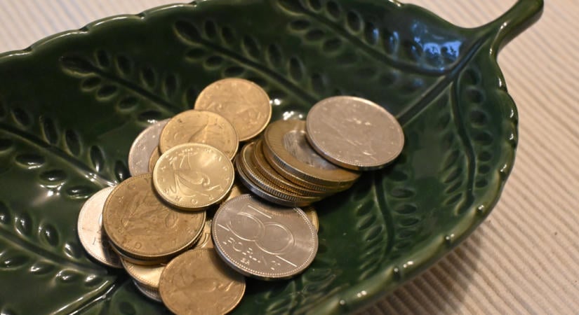 Menne tovább a dollár - vajon ma is megütik a forintot?