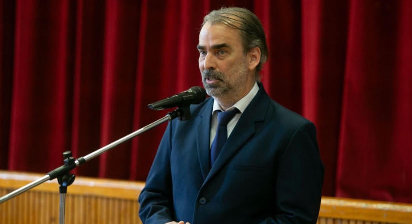 Csáki Tibor: Egy tollvonással nem lehet eltörölni a hat- és nyolcosztályos gimnáziumokat