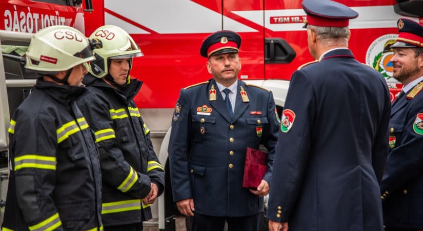 Komoly erősítést kaptak a mezőtúri tűzoltók, egy igazi nagyágyú állt szolgálatba a városban – galériával