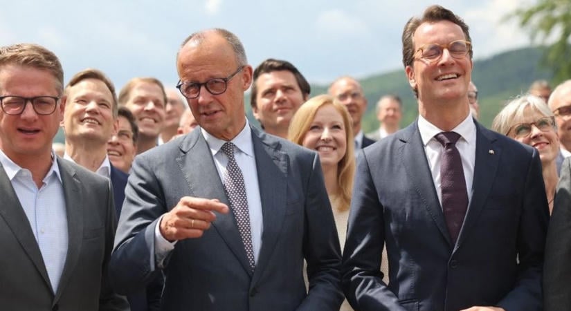 Ez gyorsan ment, máris megvan Merz utódja: ő lehet a következő német kancellár, de még nem indulhat Berlinbe – döntő ütközet vár rá az AFD-vel, Weidelék azonnal megbuktathatják