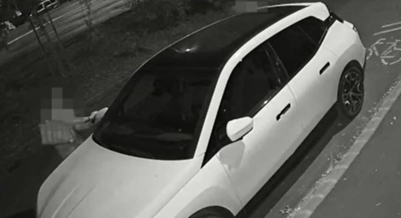Letépte a BMW visszapillantóját Debrecenben