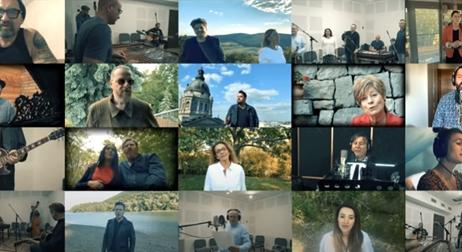 Itt az újabb összetartozás-dal, ezúttal a Csík zenekar írta