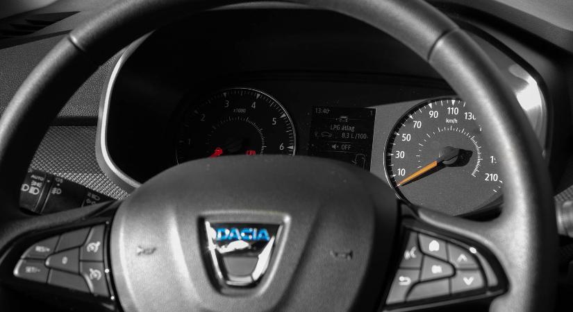 Egy ligában a Dacia és a Tesla, a többiek csak néznek