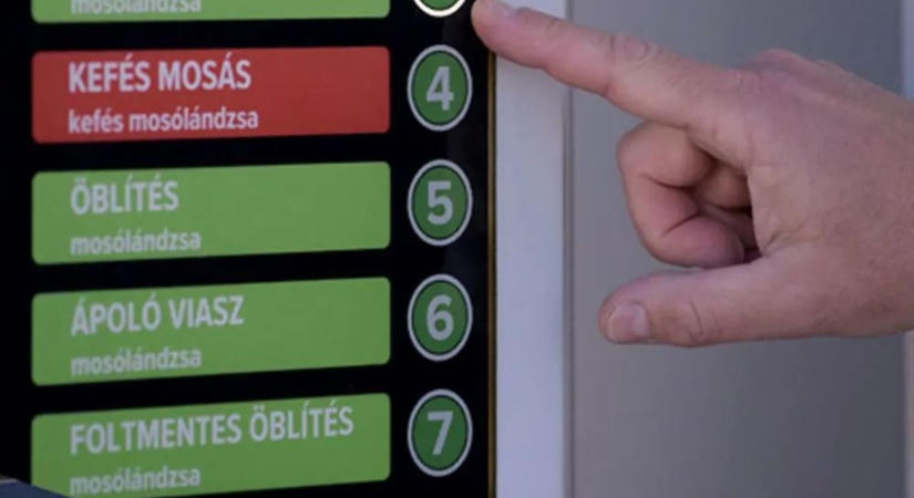 Újabb hazai kúthálózat hozott döntést az energiakrízis miatt: korlátozzák a töltést, és lezárták az autómosókat