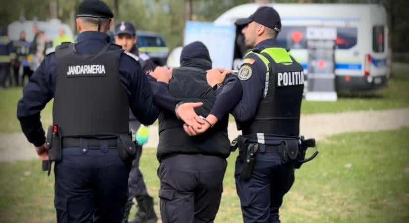 Traktor markolójára akasztva ölték meg a kutyát – Őrizetbe vették a gyanúsítottat
