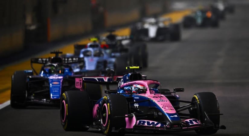 Kezelhetetlenné váltak a rajongók, hátat fordít a közösségi médiának az F1-es pilóta