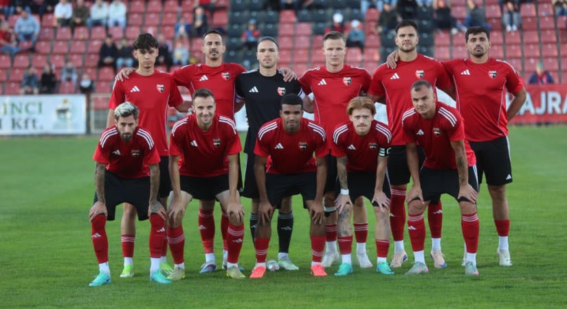 Félgőzzel is simán nyert a Pécsi MFC a Szekszárd ellen (képgaléria)