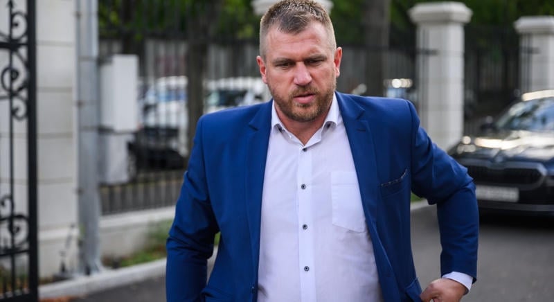 Kuffát állítása szerint meglepte, hogy milyen kemény hangnemben beszélt róla az államfő