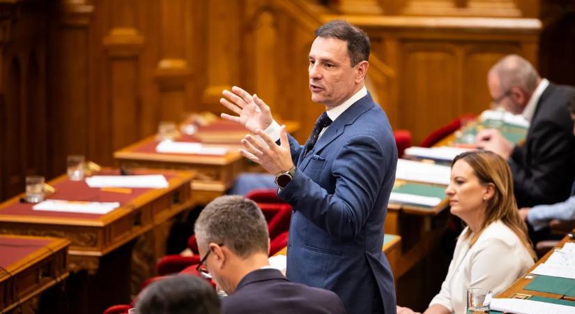 Alkotmánybírósághoz fordul a Fidesz-frakció
