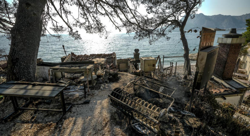 Nem zárják ki a horvát rendőrök, hogy terrorcselekmények voltak a Zára környéki gyújtogatások