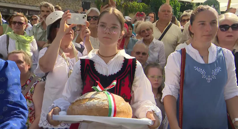 Szent István-nap: Nyitott Országház, kézműves forgatag és újragondolt esti party