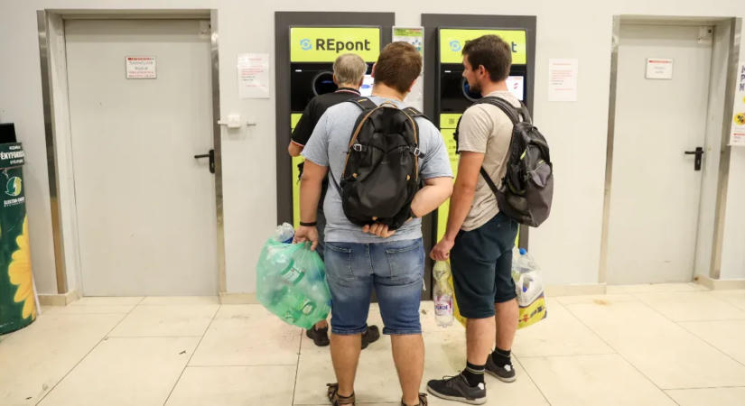 A főváros nem érti, mit oldana meg, ha kivezetnék a készpénzt a palackvisszaváltásból