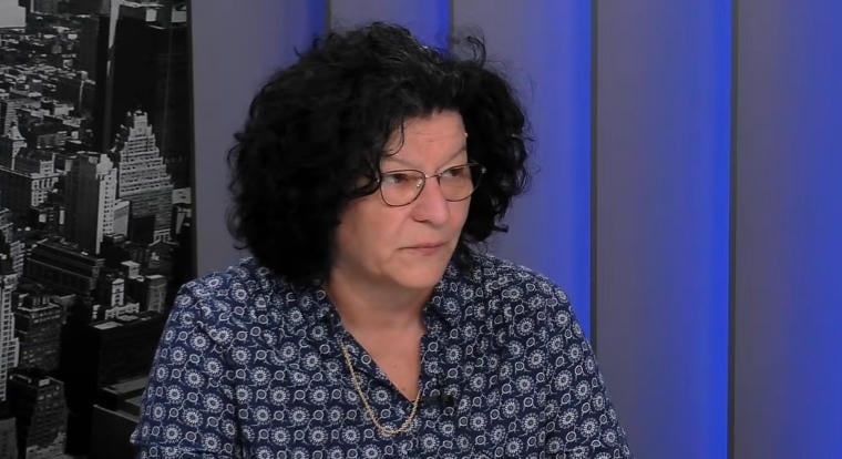 A PDSZ szerint egyes magyar osztályok terhelése 40-45 fősnek felelhet meg, ez már gyereknek és tanárnak is sok