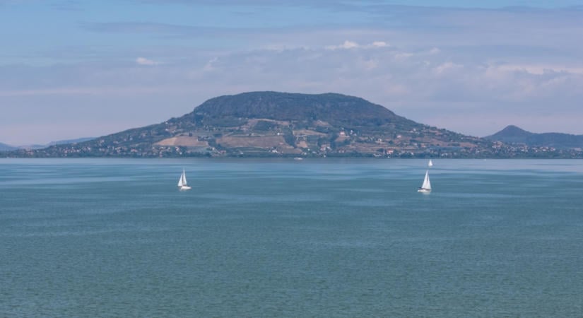 Hátborzongató hajó bukkanhat fel a Balatonnál