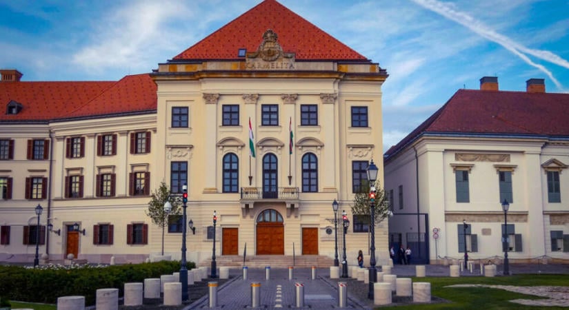Orbán irodája kitárul – de nem azt látjuk, amit vártunk