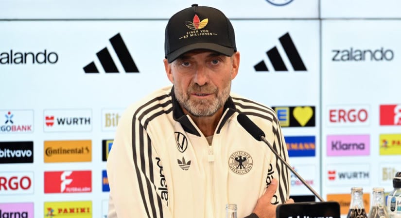 „Elég szánalmas, hogy valaki ezen nyerészkedik” – Klopp beszólt az újságíróknak