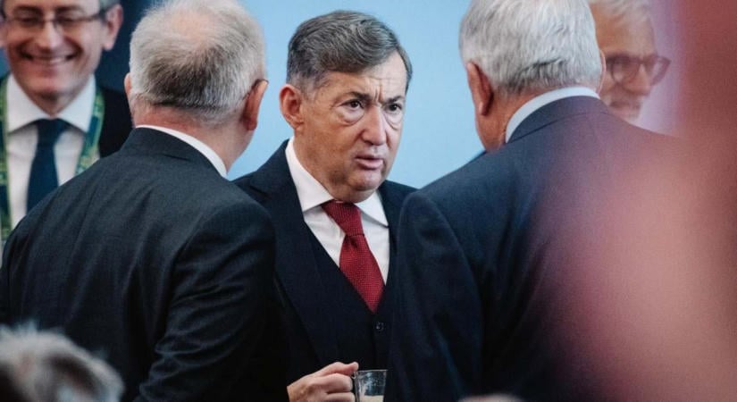 Mészáros Lőrinc üzent a kormánynak: szívesen maradna az állami üzletek közelében