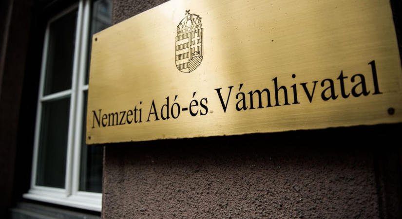 Csaknem ötvenen jelentkeztek a NAV elnöki posztjára