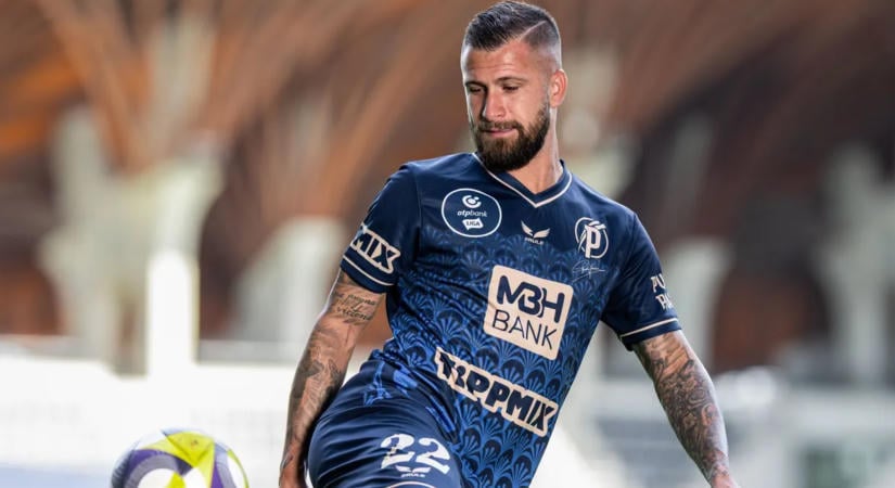 Puskás Ferenc arcképe is rajta lesz a PAFC új mezén a Ferencváros elleni bajnokin